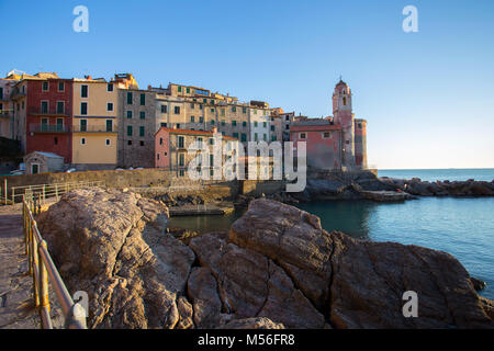 Ausblick auf den kleinen Meer Dorf Tellaro in der Nähe von Lerici, La Spezia, Ligurien, Italien, Europa Stockfoto