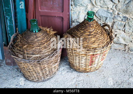 Anzeigen von leeren Weinhändler Stockfoto
