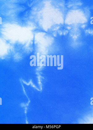 Hintergrund Batik - abstraktes Muster in Blau und Weiß Stockfoto