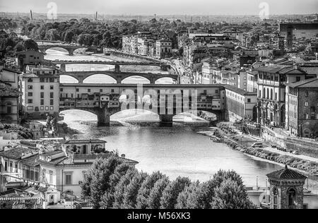 Florenz (Firenze), 28. JULI 2017 - Blick auf den Ponte Vecchio in Florenz (Firenze), Toskana, Italien. Stockfoto