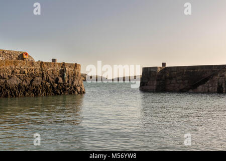 Coliemore Hafen ist in Dalkey (südlich von Dublin). Außerdem, im Mittelalter, Coliemore war der wichtigste Hafen für Dublin City. Stockfoto