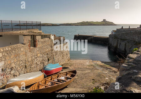 Coliemore Hafen ist in Dalkey (südlich von Dublin). Außerdem, im Mittelalter, Coliemore war der wichtigste Hafen für Dublin City. Stockfoto