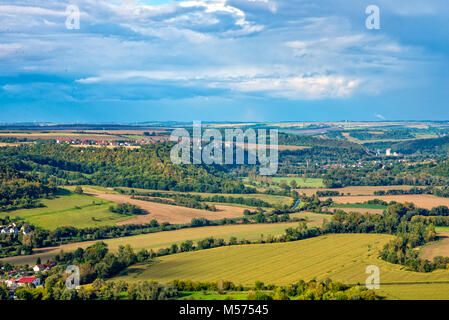 Blick über das Saaletal in Richtung Dornburg Stockfoto