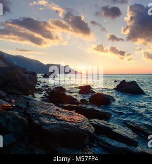 Malerische Seenlandschaft auf Schönheit seacost. Stockfoto