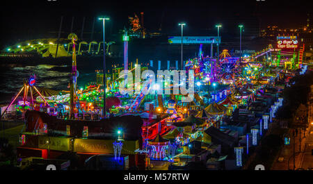 Genua (Genova) Italien, 02 Januar, 2017 - Vollständige Ansicht der Luna Park von Genua (Genova) durch die Nacht am Januar 02, 2017 Stockfoto