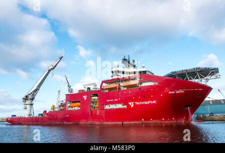 Tiefe Arktische, Tauchen und schweren Bau support Schiff, Leith Harbour, Edinburgh, Schottland, Großbritannien Stockfoto