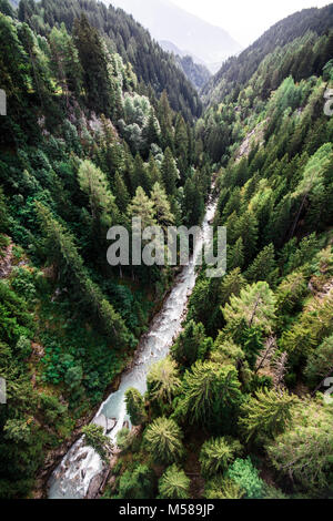 Arial Aufnahmen in der Schweiz unterwegs Stockfoto