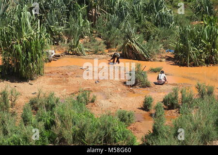 Sapphire Asylbewerber, Ilakaka, Madagaskar. Stockfoto