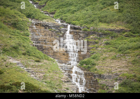 Wasserfall auf der Heuhaufen Creek im Glacier National Park, Montana Stockfoto