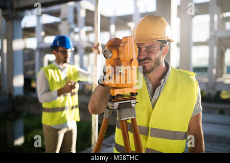 Bild von Bauingenieur Arbeiten auf der Baustelle Stockfoto