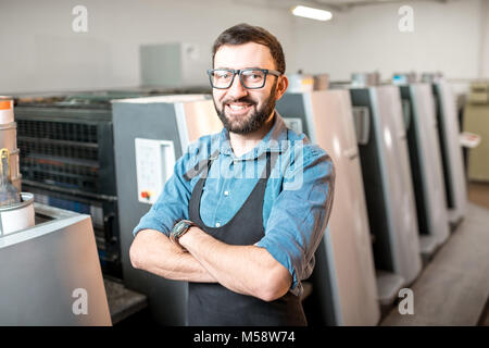 Typograf Portrait an der Fertigung Stockfoto