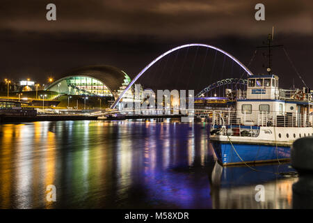 Newcastle upon Tyne Kai in der Nacht. Stockfoto