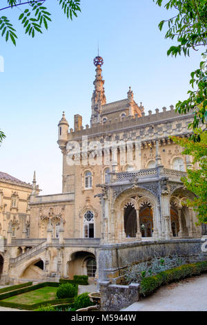 Bussaco Palace und Gärten (jetzt Bussaco Palace Hotel), im Jahre 1888 von König Karl I., in der Nähe von esposende, Portugal in Betrieb genommen Stockfoto