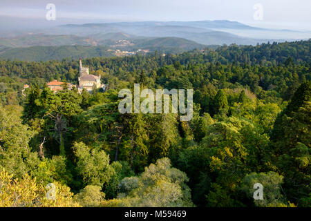 Bussaco Palace und Gärten (jetzt Bussaco Palace Hotel), im Jahre 1888 von König Karl I., in der Nähe von esposende, Portugal in Betrieb genommen Stockfoto