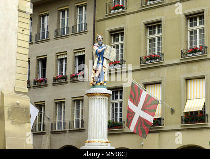 Statue Moses Brunnen am Münsterplatz in Bern, Schweiz Stockfoto