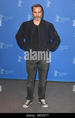 Joaquin Phoenix nimmt an der 68. Berlinale Die Internationalen Filmfestspiele Berlin Photocall, keine Sorge, er wird nicht weit zu Fuß. © Paul Treadway Stockfoto