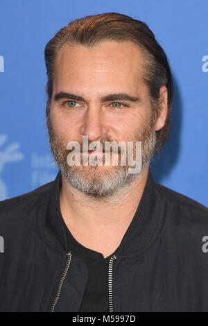 Joaquin Phoenix nimmt an der 68. Berlinale Die Internationalen Filmfestspiele Berlin Photocall, keine Sorge, er wird nicht weit zu Fuß. © Paul Treadway Stockfoto