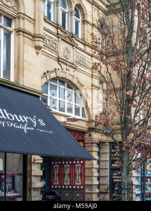 Eingang zum Borough Market am Kornmarkt in Halifax, West Yorkshire England Stockfoto