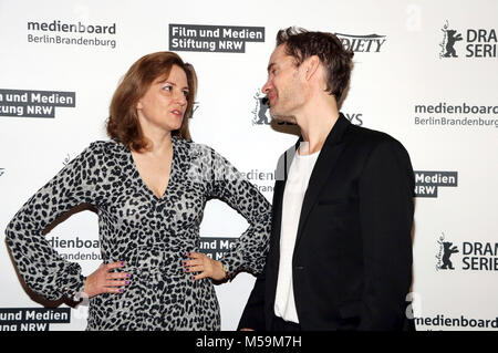 Martina Gedeck und Christian Zübert die Teilnahme an der "Arthurs Gesetz/Arthurs Gesetz' Fotoshooting während der 68. Internationalen Filmfestspiele Berlin/Berlinale 2018 Zoo Palast am 19. Februar 2018 in Berlin, Deutschland. Stockfoto