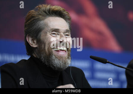 Berlin, Deutschland. 20 Feb, 2018. Willem Dafoe während des Goldenen Ehrenbären Pressekonferenz auf der 68. Internationalen Filmfestspiele Berlin/Berlinale 2018 im Hotel Grand Hyatt am 20. Februar 2018 in Berlin, Deutschland. | Verwendung weltweit Quelle: dpa Picture alliance/Alamy leben Nachrichten Stockfoto