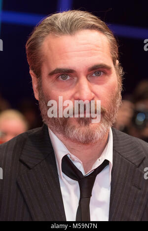 Berlin, Deutschland. 20 Feb, 2018. Joaquin Phoenix der Premiere von 'Don't Sorge nimmt er viel nicht zu Fuß" während der 68. Internationalen Filmfestspiele Berlin, Berlinale, bei Berlinalepalast in Berlin, Deutschland, am 20. Februar 2018. - Keine LEITUNG SERVICE-Credit: Hubert Boesl/dpa/Alamy leben Nachrichten Stockfoto