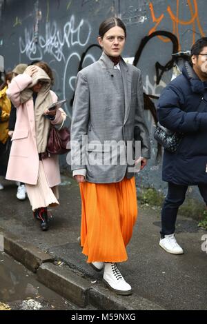 London, Grossbritannien. 19 Feb, 2018. Romilly Maurer an der Marques Almeida Landebahn zeigen während der London Fashion Week - Mar 19, 2018 - Credit: Runway Manhattan/Valentina Ranieri *** Für die redaktionelle Nutzung nur*** | Verwendung weltweit/dpa/Alamy leben Nachrichten Stockfoto