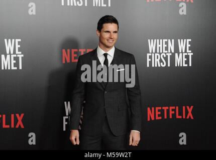 Los Angeles, CA, USA. 20 Feb, 2018. Robbie Amell in der Ankunftshalle für, als wir uns das erste Mal getroffen, Premiere ArcLight Hollywood, Los Angeles, CA 20. Februar 2018. Quelle: David Longendyke/Everett Collection/Alamy leben Nachrichten Stockfoto