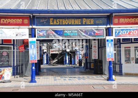 Die Victorian Pier in Eastbourne, East Sussex, England am 31. Juli 2014. Der Pier wurde schlecht durch einen Brand am 30. Juli 2014 beschädigt. Stockfoto