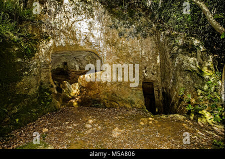 Italien, Toskana, Baratti Archeologica etruskischen Park, Archäologie, Grab Stockfoto