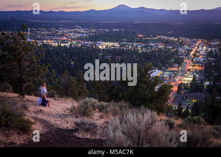 USA, Oregon, Amerika, American, Bend, Ansicht von Piot Butte über die Stadt Bend Stockfoto