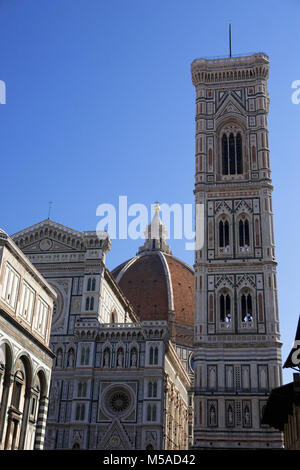 Der Dom, Campanile und Baptisterium von der Piazza di San Giovanni, Florenz, Toskana, Italien Stockfoto