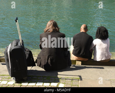 Menschen auf See, Ufer zurück, hinter, Schweiz Stockfoto