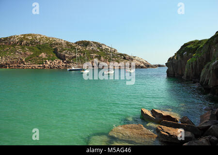 Balfour's Bay auch als traigh Gheal eine wunderbare geschützten Ankerplatz an der Südseite des Erraid aus die Isle of Mull, Innere Hebriden von Schottland bekannt Stockfoto