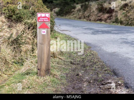 Ein Zeichen für eine Mountainbike-strecke, Ticknock, Dublin. Stockfoto