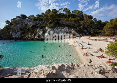 Erhöhten Blick auf Cala Macarelleta in Menorca, Balearen, Spanien Stockfoto