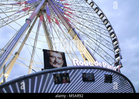 Paris, Frankreich, 9. Dezember 2017: Die beliebte Rock und Roll Sänger Johnny Hallyday (Jean-Philippe Léo Smet vom 15. Juni 1943 - vom 6. Dezember 2017) Memorial. Stockfoto