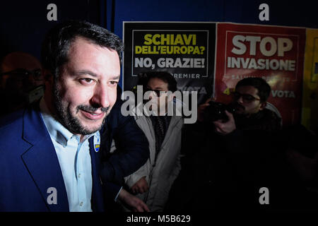 Matteo Salvini italienischen Führer der Lega Nord politische Partei und Mitglied des Europäischen Parlaments während einer Wahlkampagne Demonstration in Caserta, Region Kampanien, Süditalien, 21/02/2018 - Neapel, Italien Stockfoto