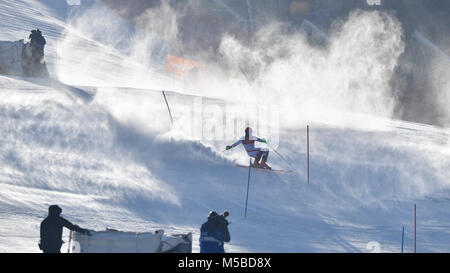 Pyeongchang, Koreas. 22 Feb, 2018. Marcel Hirscher von Österreich konkurriert, während der erste Lauf der Männer Slalom an den Olympischen Winterspielen 2018 in Pyeongchang, Südkorea, 22. Februar 2018. Quelle: Michal Kamaryt/CTK Photo/Alamy leben Nachrichten Stockfoto