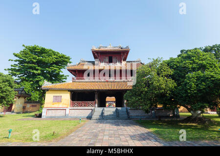 Hien Lam Pavillon auf der kaiserliche Zitadelle von Hue, Vietnam Stockfoto