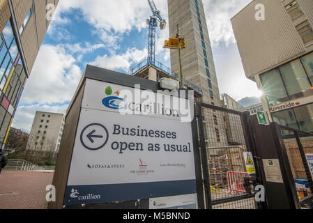 Carillion Zeichen auf einer verlassenen Baustelle, Salford, Greater Manchester. Carillion plc ist eine britische multinationale Einrichtungen Verwaltung und constructi