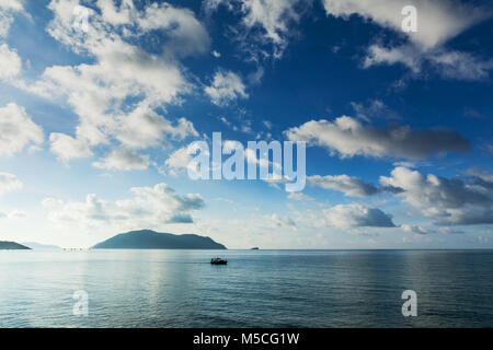 Dat Con Dao Doc Strand, Insel, Ba Ria Vung Tau, Vietnam. . Panorama vom schönen Strand Stockfoto