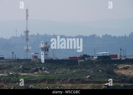 Blick auf die UNIFIL (United Nations Interim Force in Lebanon) Post in Nabi al-Awadi in der Nähe von Markaba Dorf an Marjayoun Gemeinde an Nabatieh Governatorat, Libanon entfernt Stockfoto