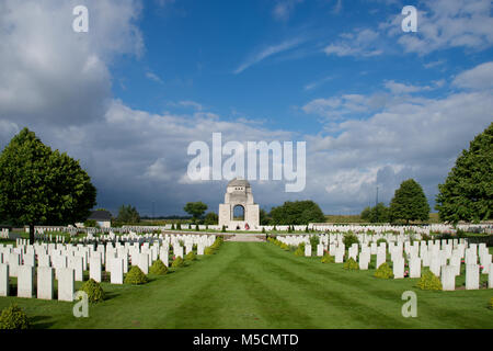 Zeilen Kriegsgräberfürsorge im Cabaret Rouge Friedhof, Frankreich Stockfoto