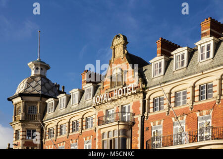 Dorchester, Dorset, Großbritannien - 26 Dezember, 2017. Blick auf die viktorianischen Royal Hotel an der Esplanade entlang der Promenade, Weymouth, Dorset, England, UK, 26. Dezember Stockfoto