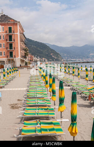 Die Promenade von Laigueglia, Mar Ligure Savona, Ligurien, Italien Stockfoto