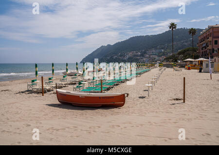 Die Promenade von Laigueglia, Mar Ligure Savona, Ligurien, Italien Stockfoto