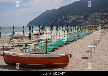 Die Promenade von Laigueglia, Mar Ligure Savona, Ligurien, Italien Stockfoto