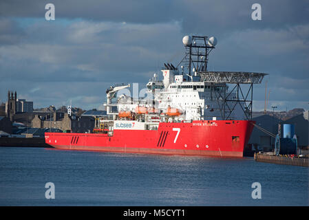 Der Tauchgang Unterstützung Schiff in seinem Heimathafen in Aberdeen Hafen, Grampian. Schottland. Stockfoto