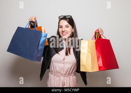 Wunderschönes Lächeln, jugendlich erhielt präsentiert Stockfoto