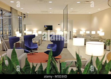 Der KLM-Crown Lounge im Terminal D von George Bush Intercontinental Airport (IAH) in Houston, Texas, steht leer vor der morgendlichen Berufsverkehr. Stockfoto